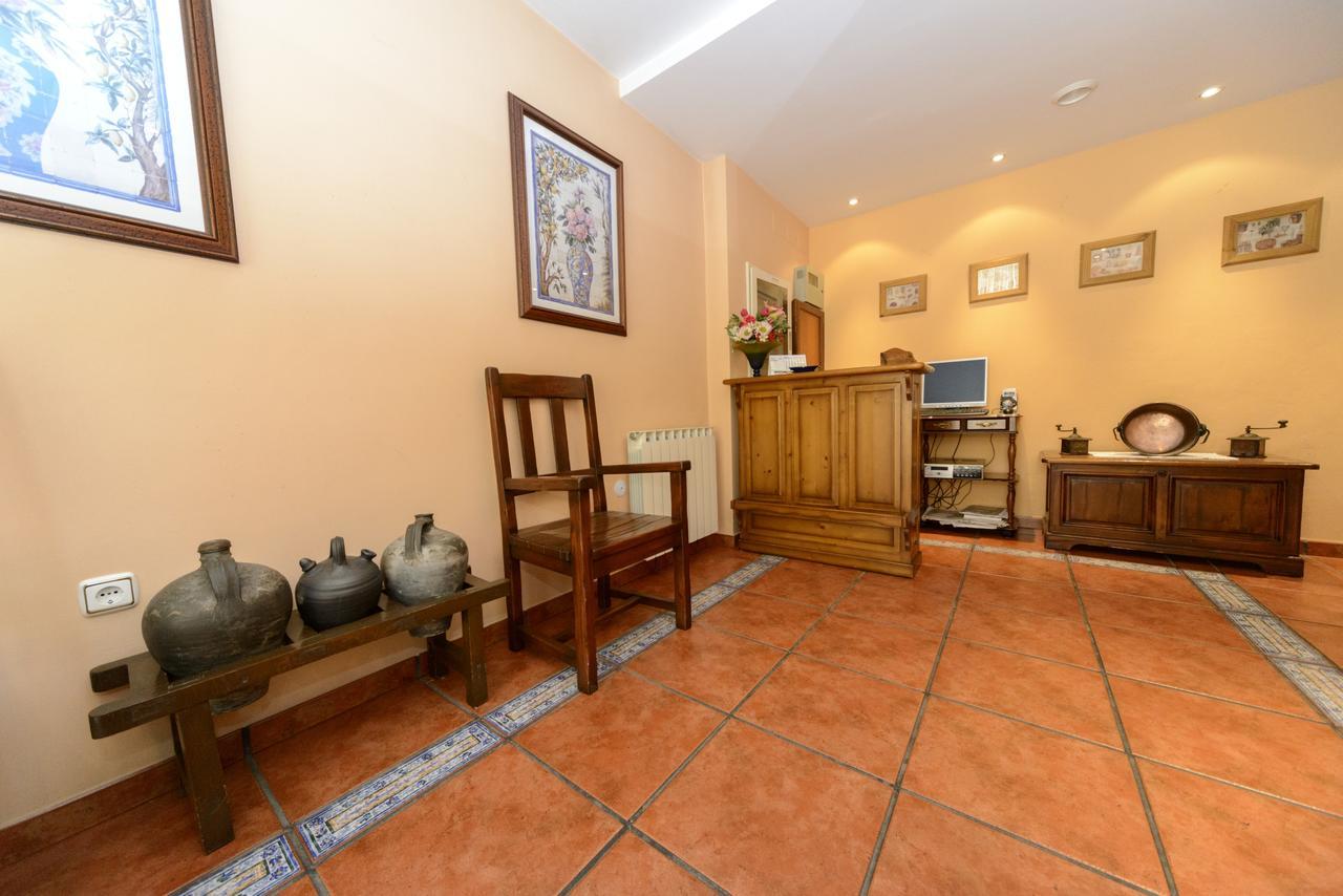 Hostal Jj Salduero Buitenkant foto